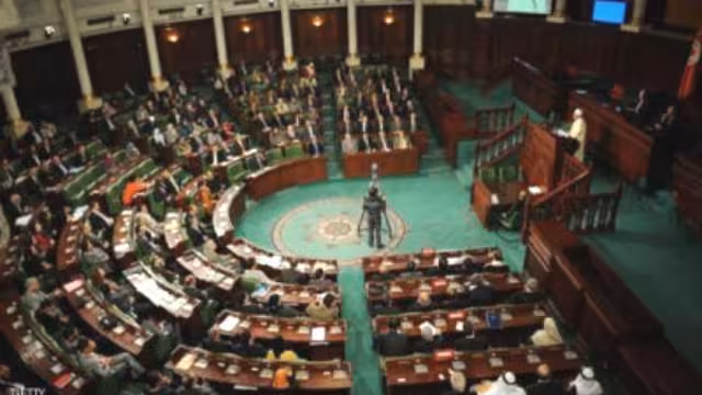 محاولة اغتيال مسؤولين عسكريين ليبيين داخل البرلمان