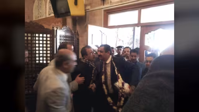 وزير النفط  احمد دارس يعود  إلى صنعاء بعد رحلة علاجية
