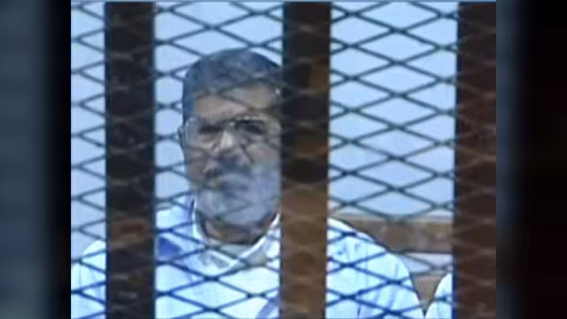 تأجيل محاكمة مرسي بقضية التخابر للأحد المقبل