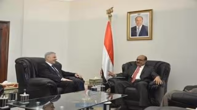 وزير الاعلام يشيد بموقف روسيا الداعم للتسوية السياسية