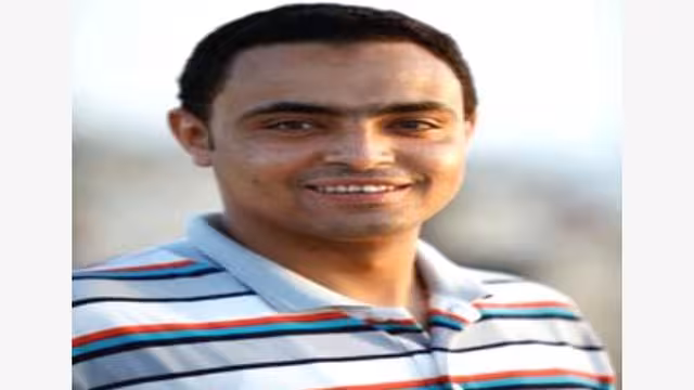 خطاب السيسي وأصابعه