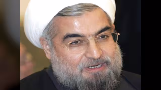 روحاني يؤكد عزم إيران الدفاع عن المراقد الدينية في العراق