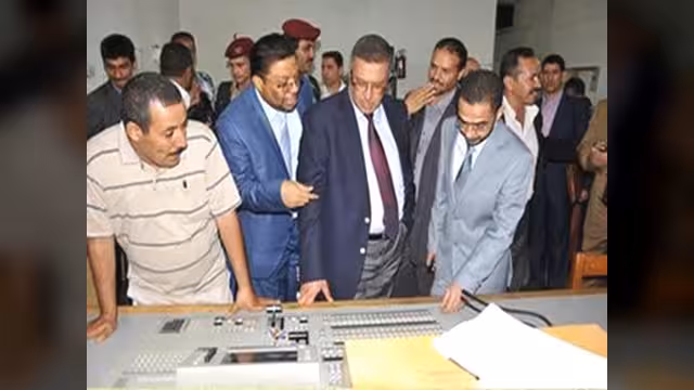 وزير الإعلام ونائبه يطلعان على سير العمل في قطاع قناة اليمن الفضائية والأولى وقناتي سبأ والإيمان