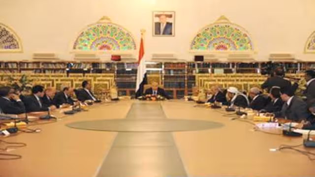 الرئيس: على الحوثي الخروج من عمران إلى صعدة والبعض فهم أن صبرنا من الضعف