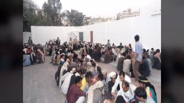 المواجهات تُحوّل عمران اليمنيّة إلى "مدينة أشباح"