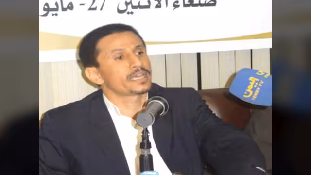 حواس: هادي يسعى لتمكين الحوثي من خنق العاصمة والكفاح المسلح أحد الخيارات