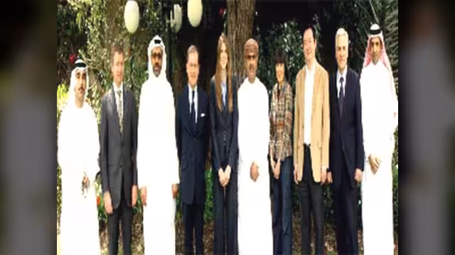 سفراء الدول الراعية للمبادرة الخليجية يلتقون لجنة العقوبات الأممية بصنعاء