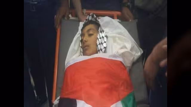 استشهاد طفل بالخليل وإصابات واعتقالات بالضفة