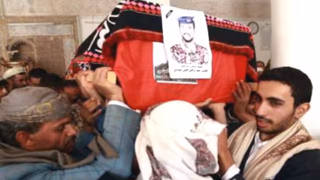 الجيش اليمني و"القاعدة" وانقلاب الأدوار - تحليل إخباري