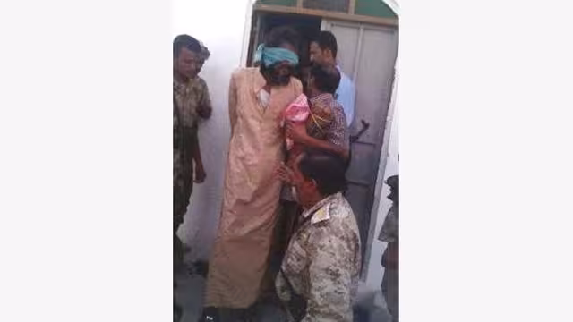 مصدر قبلي في حضرموت يكذّب الرواية الرسمية لوفاة المتهم صبري بن طالب (صورة بعد القبض عليه)