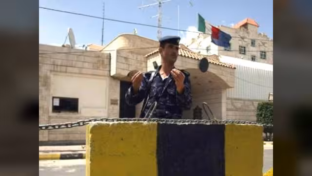الحواجز الخرسانيّة تُحاصر أهالي صنعاء