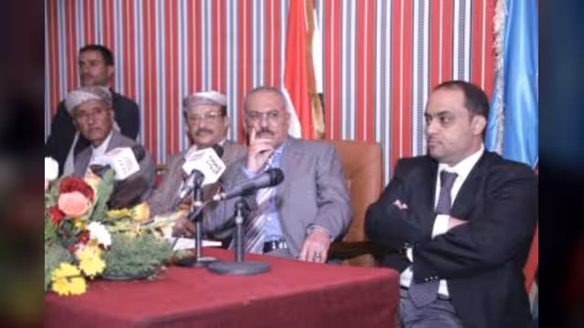 صالح: قاتلنا الحوثي ستة حروب وضعفاء النفوس يتهموننا بالتحالف معه والجيش والأمن بأيديهم
