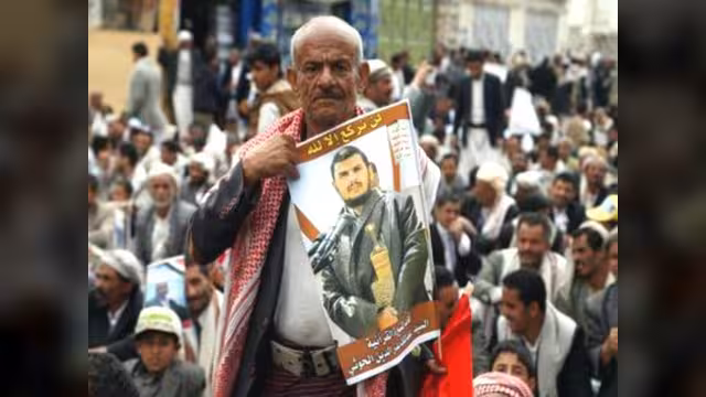 دعم إيراني رسمي للحوثيين في اليمن