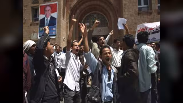 تأجيل الدراسة في جامعتين بسبب مسلحي الحوثي