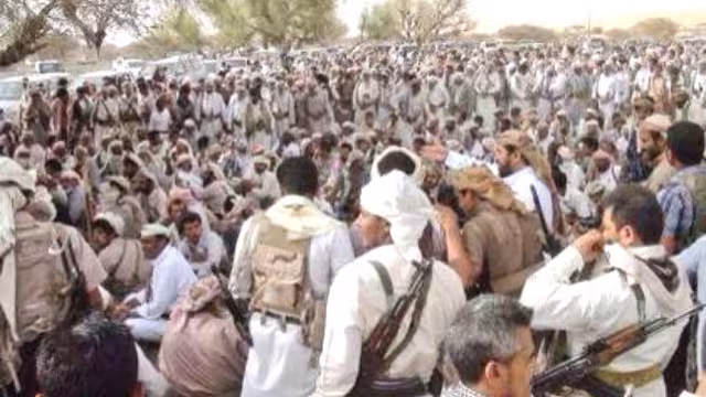 حرب استنزاف للحوثيين في إب والبيضاء وعودة بحاح تحرك الجمود