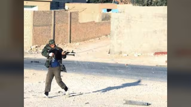 ليبيا: 17 جريحاً في اشتباكات بمنطقة الجبل الغربي