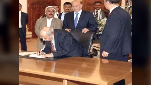 الاتفاق في صنعاء على تشكيل حكومة كفاءات وتفويض هادي ورئيس الحكومة اختيار الوزراء
