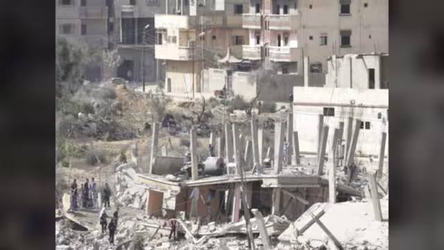 مصر: سكان الشريط الحدودي مع غزة يخلون منازلهم