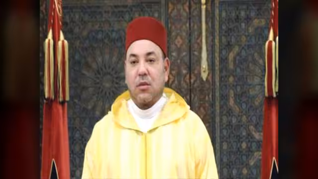 ملك المغرب يتمسك بالحكم الذاتي للصحراء ويهاجم الجزائر