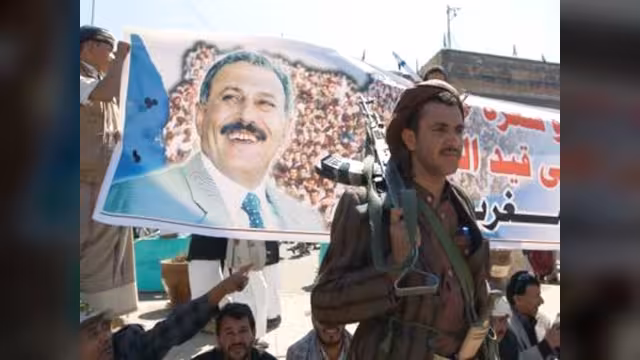 صالح يرفع تحديه لهادي... وعلاقته مع الحوثيين على المحك