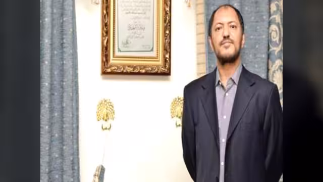 بالصور.. الراحل محمد عبداللاه القاضي بين الماضي والحاضر