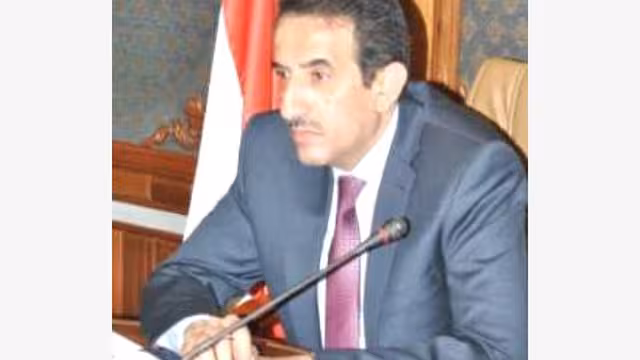 وزير الداخلية يعلن بدء سريان وقف إطلاق النار