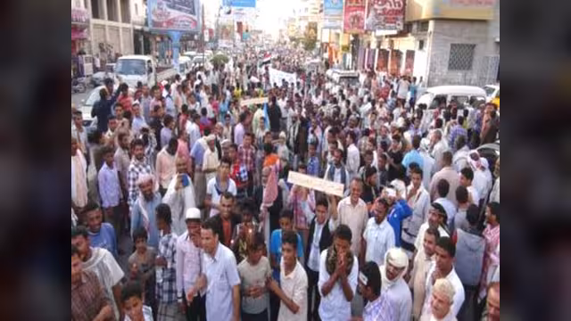 الحوثيون يستنسخون أدوات صالح لقمع الانتفاضة الشبابية