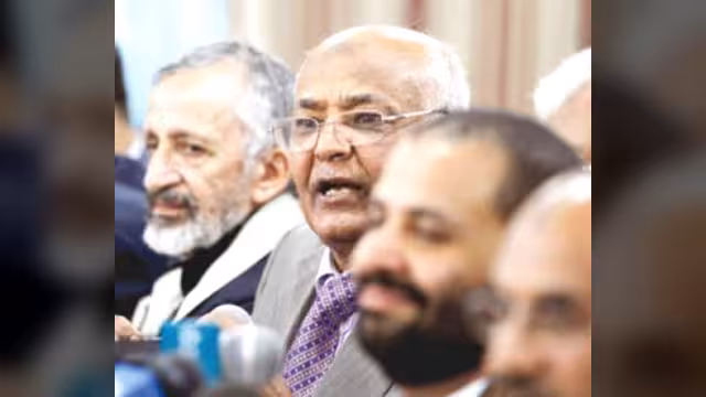 "اللقاء المشترك": هوّة بين الأحزاب والقواعد