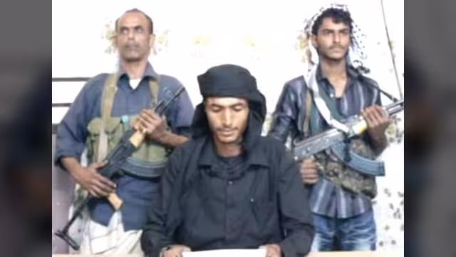 اللجان الشعبية الأبينية تصدر بياناً يعتبر انقلاب الحوثيين المسمار الأخير للوحدة (النص وفيديو)