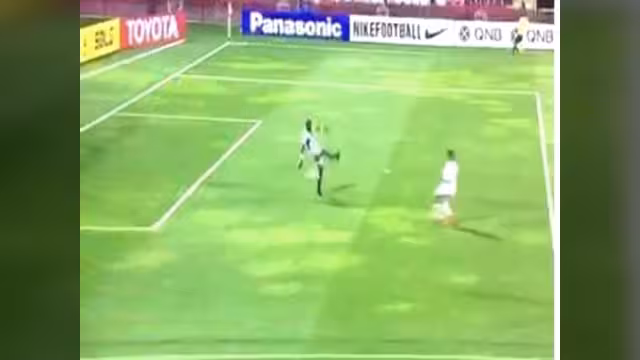 بالفيديو.. خطأ "كوميدي" لحارس إماراتي يتسبب بأسرع هدف في"أبطال آسيا"