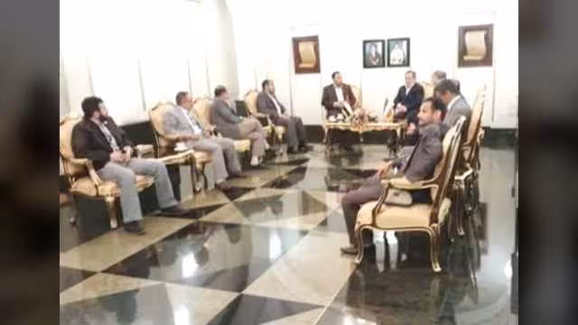ناطق الحوثيين يكشف عن توقيع اتفاق اقتصادي مع إيران وأنباء عن استعداد زمام بوفد جديد