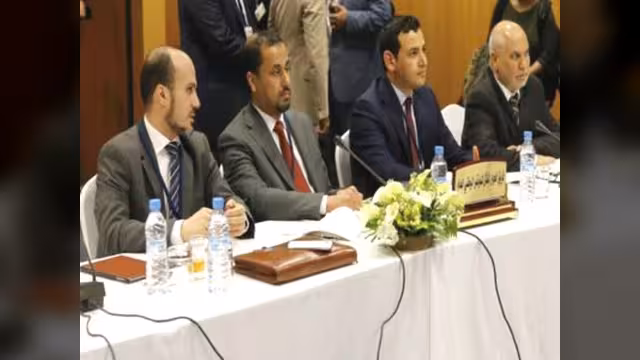 فرقاء الأزمة الليبية يعلنون التوصل لتوافق عام