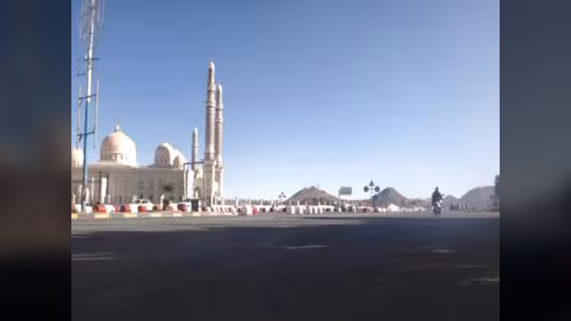 يوميات صنعاء العاصفة.. مدينة للأشباح وعصابات النهب