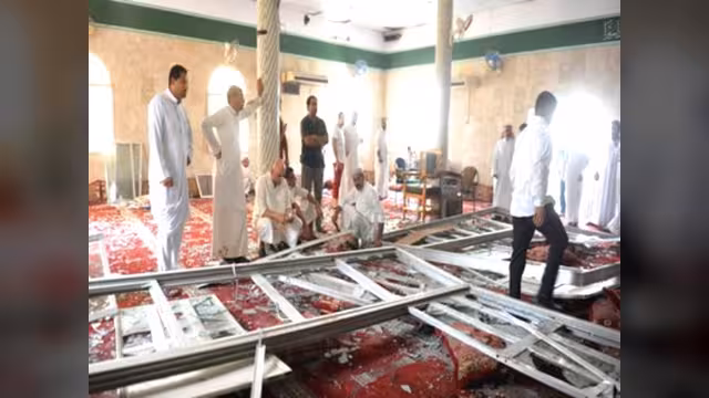 داعش يتبنى تفجير القديح شرق السعودية ويعلن اسم الانتحاري