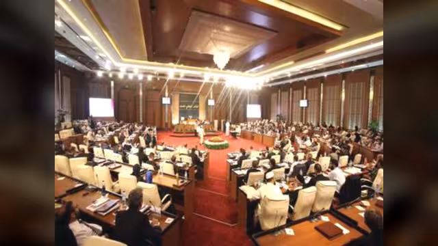 المؤتمر الوطني الليبي يتعهد بمواصلة الحوار