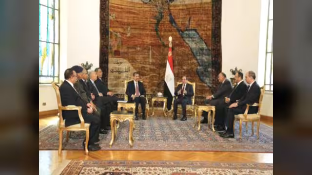 القاهرة تعفي اليمنيين من تأشيرة الدخول للأراضي المصرية