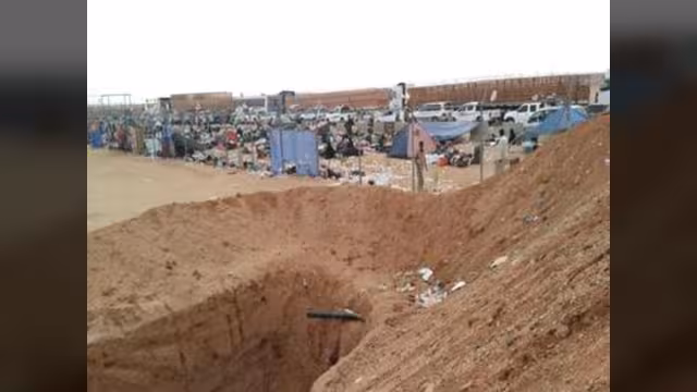 معاناة متفاقمة ليمنيين عالقين في منفذ الوديعة الحدودي (صور)