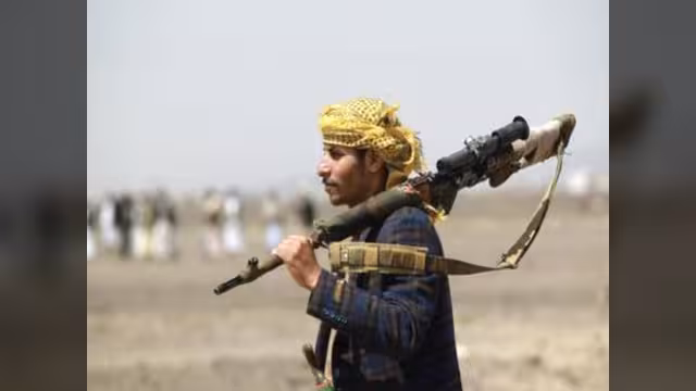 غارات للتحالف على عمران بعد إعلان الحوثيين إطلاق صاروخ"سكود"