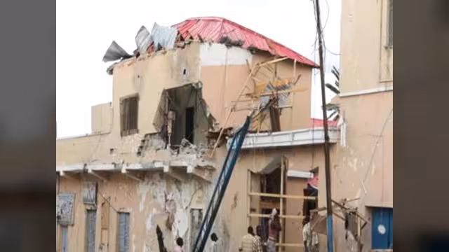 مقتل 12 مسلحا بهجومي الفندقين بالصومال