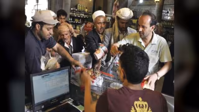 اليمن: أزمات المعيشة تغادر عدن إلى صنعاء