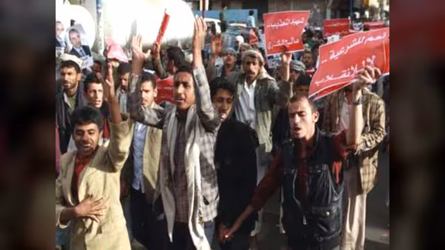 الحوثيون يعلنون عن مشاورات تشكيل حكومة خلال عشرة أيام