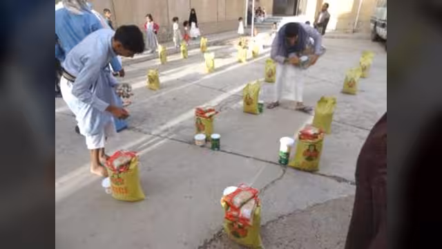 مبادرات شبابية تملأ فراغ الدولة في اليمن