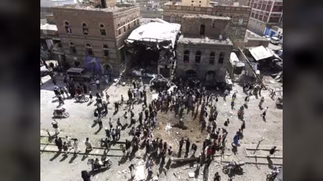 ملابسات قصف مسكن السفير العماني بصنعاء