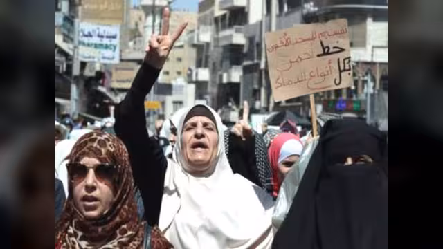الأردن: مسيرة شعبية نُصرة للأقصى ... والحكومة غاضبة