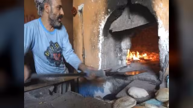 الحطب.. وقود اليمن اليومي في زمن الحرب