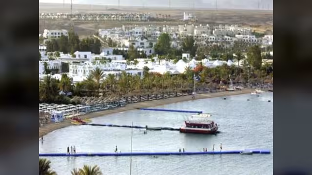 تحطم طائرة ركاب روسية تقل أكثر من 200 شخص في سيناء