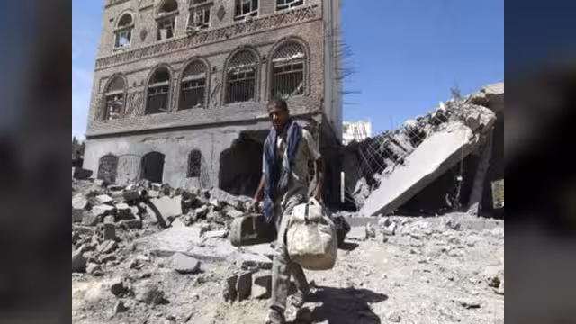 اليمن: وعود متجددة ب"مارشال" يزيل خسائر الحرب