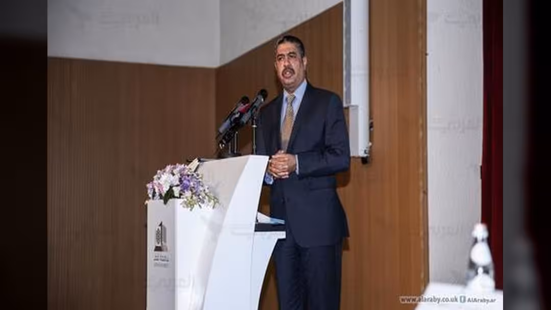 بحاح: قطر تتكفل برواتب الدبلوماسيين اليمنيين بالخارج