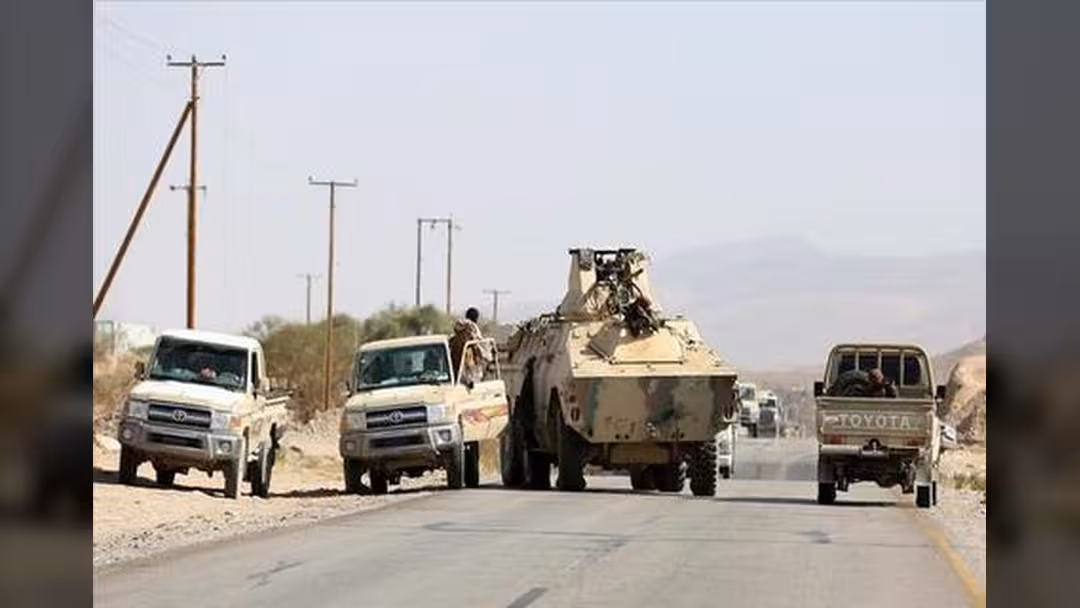 المقاومة والجيش الموالي للشرعية يسيطران على 3 مواقع للحوثيين في الجوف