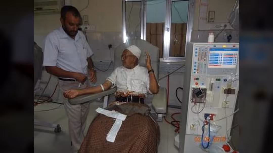 كيف يدير الحوثيون أكبر مستشفى حكومي في اليمن؟